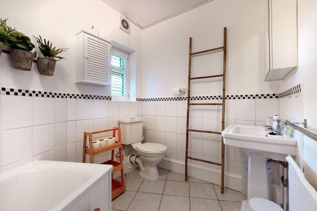 Stunning 2 Bed Flat In Richmond Διαμέρισμα Saint Saint Kew Εξωτερικό φωτογραφία