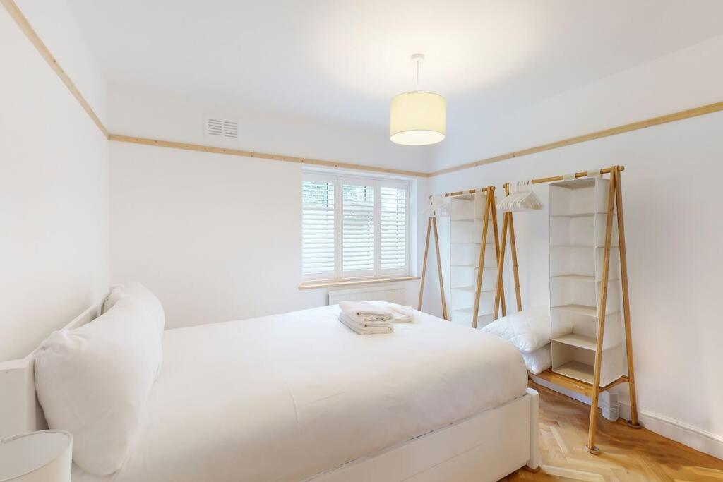 Stunning 2 Bed Flat In Richmond Διαμέρισμα Saint Saint Kew Εξωτερικό φωτογραφία