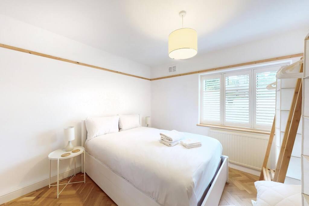 Stunning 2 Bed Flat In Richmond Διαμέρισμα Saint Saint Kew Εξωτερικό φωτογραφία