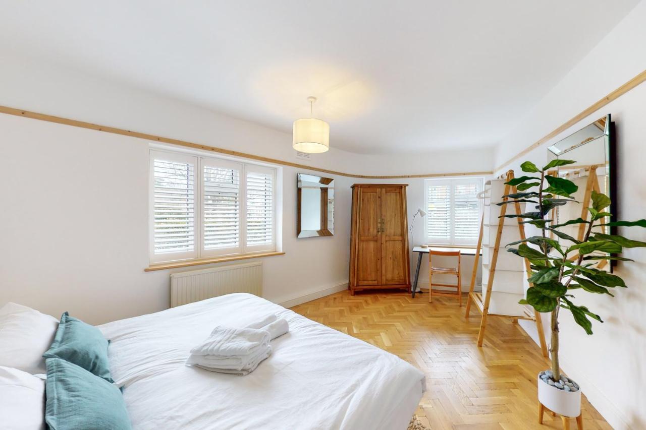 Stunning 2 Bed Flat In Richmond Διαμέρισμα Saint Saint Kew Εξωτερικό φωτογραφία