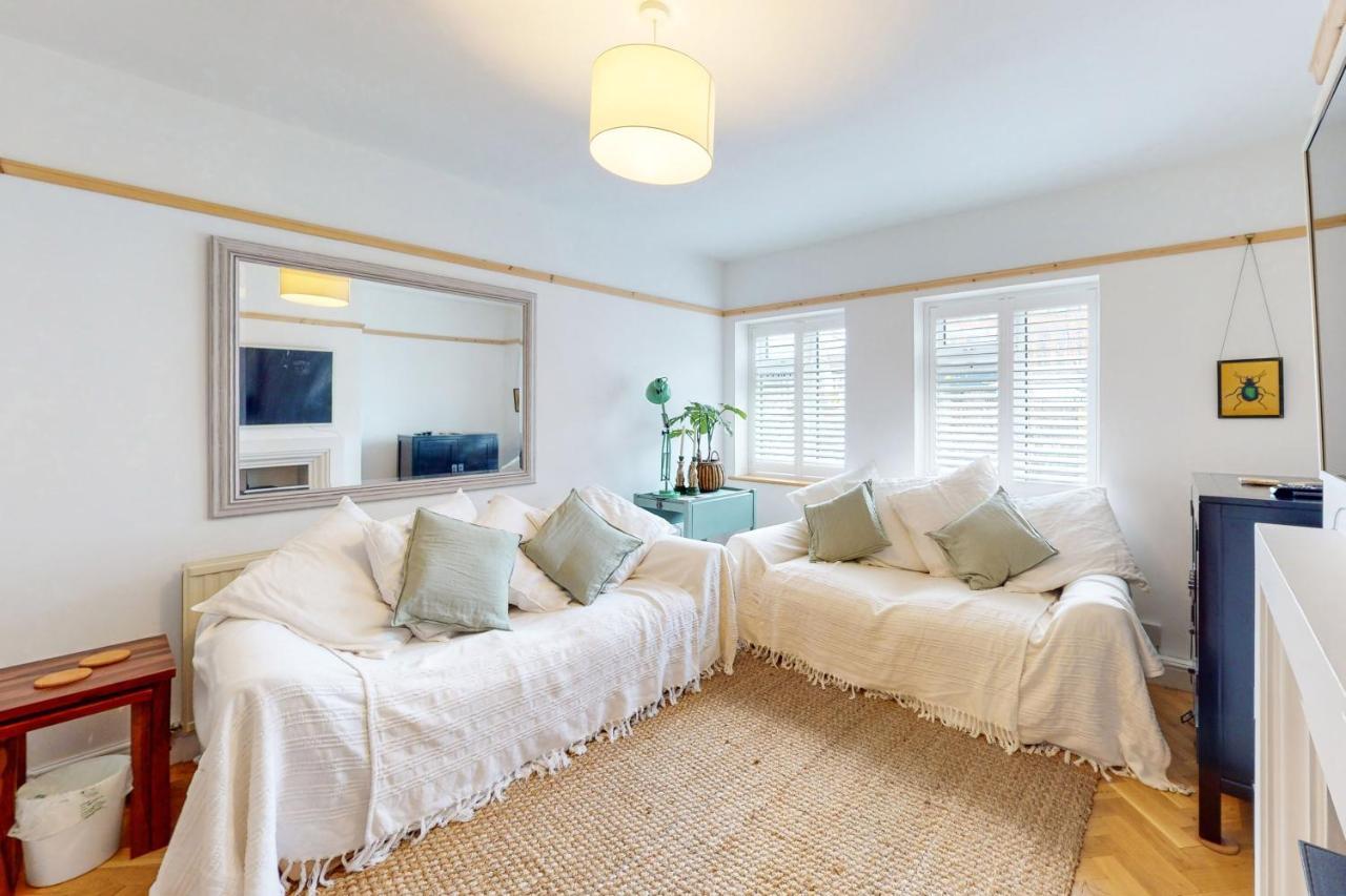 Stunning 2 Bed Flat In Richmond Διαμέρισμα Saint Saint Kew Εξωτερικό φωτογραφία